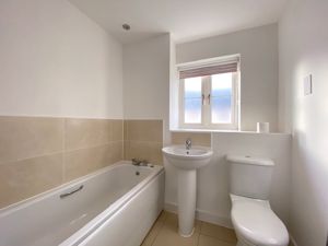 Family Bathroom- click for photo gallery